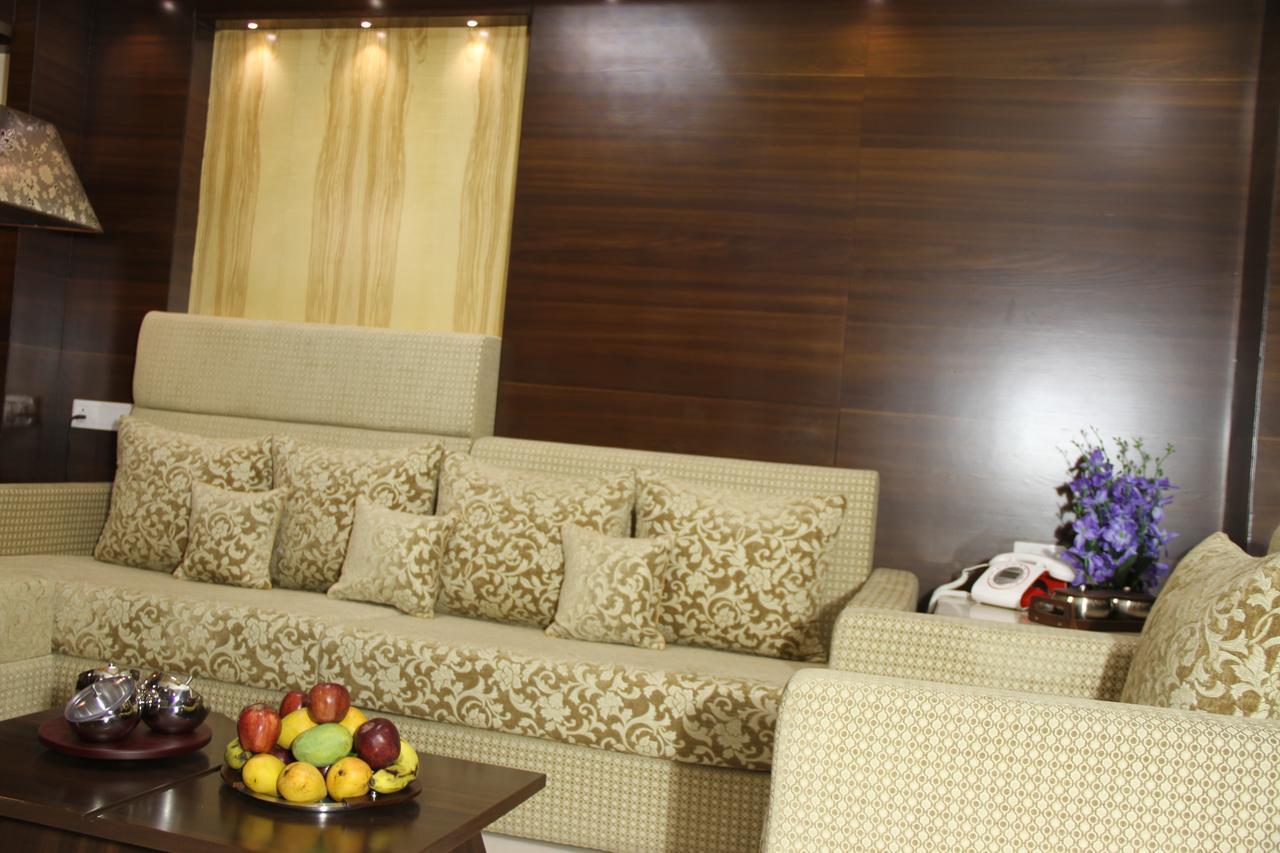 Hotel Golden Gate Indore Exterior foto