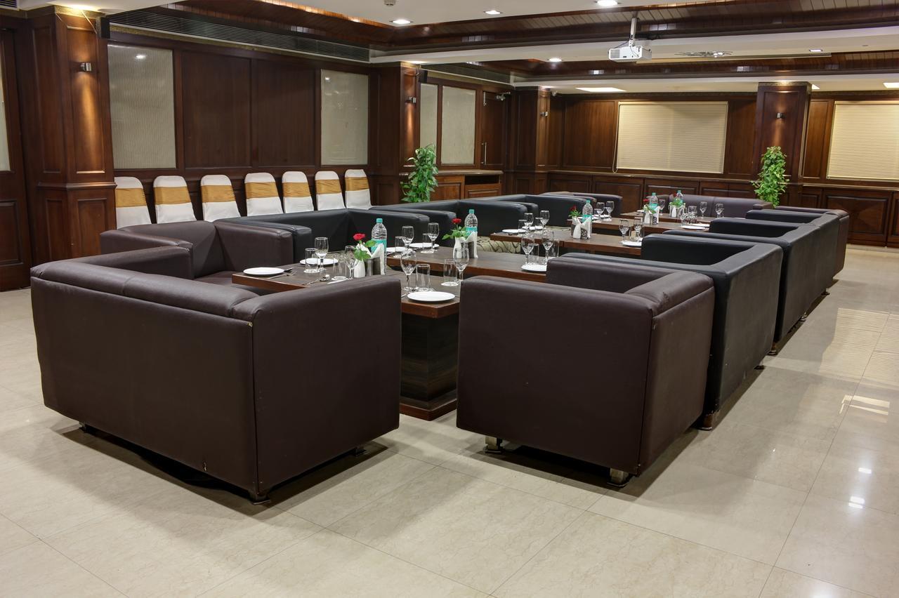 Hotel Golden Gate Indore Exterior foto