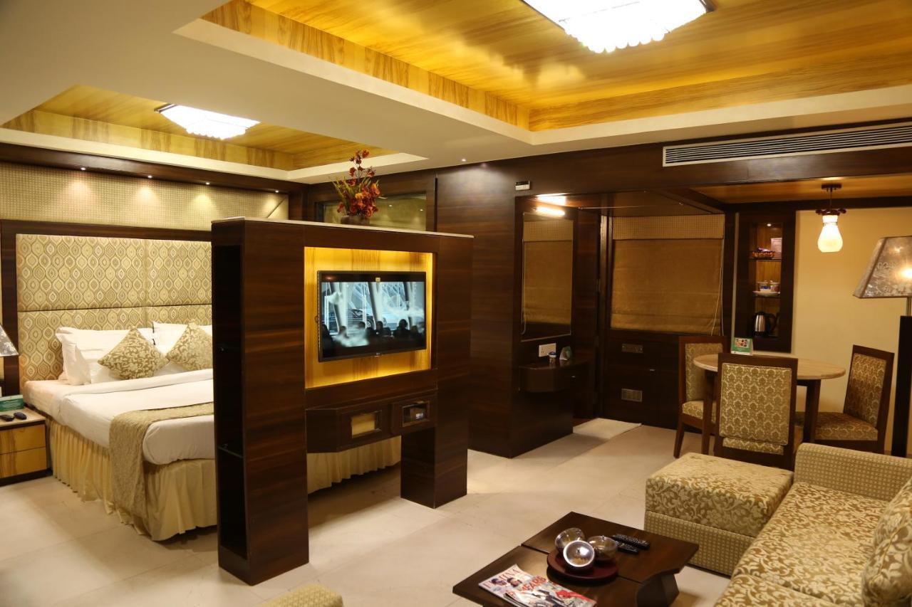 Hotel Golden Gate Indore Exterior foto